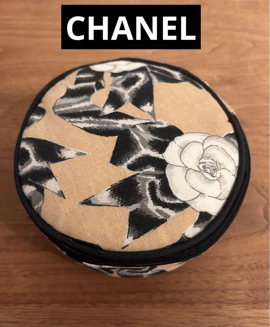 シャネル CHANEL 丸型 カメリア ポーチ 化粧ポーチ - メルカリ