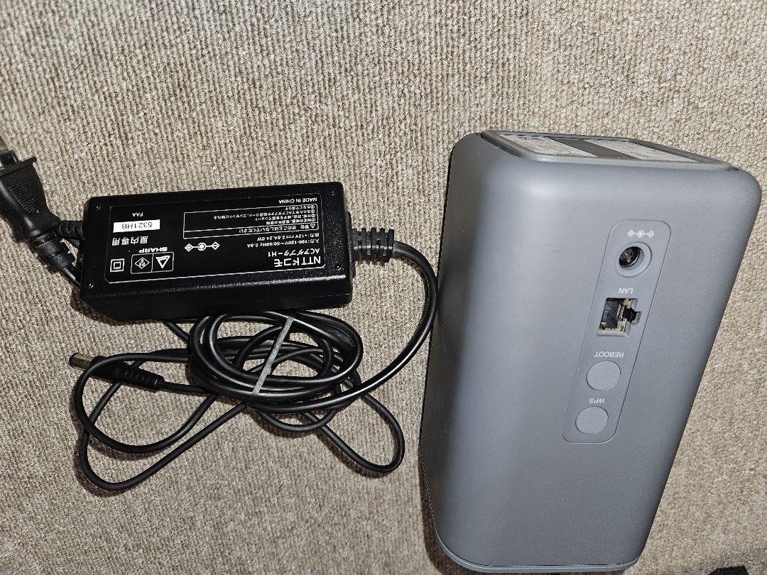 docomo モバイルルーター グレー docomo モバイルルーター グレー ACアダプター付き - メルカリ
