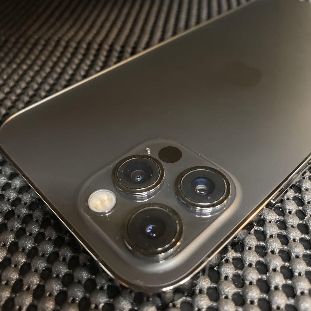 S*a様 Apple iPhone 12 Pro 256GB グラファイト SI