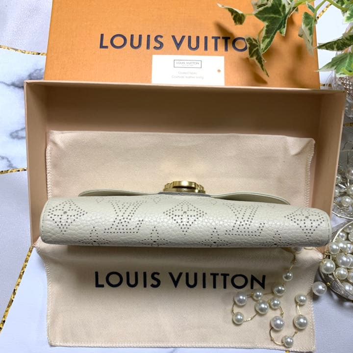 専用商品!極美品☆LOUIS VUITTON マヒナ・アメリア長財布♡正規品