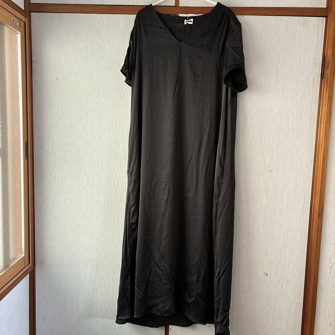新品沙羅マリーirojikake未使用ブラック ロングワンピース フリーサイズ