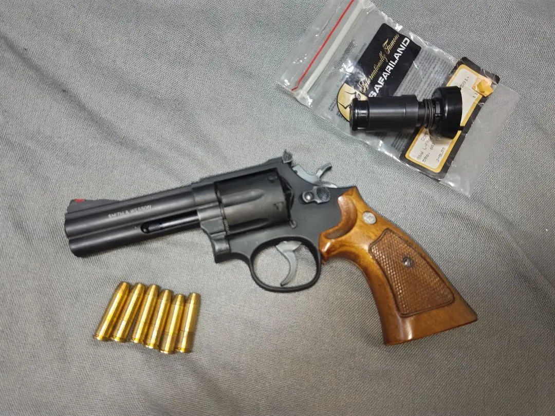 マルシン　SPG 樹脂製モデルガン S＆W M586 4インチHW 木製グリップ Amazon | マルシン S&W M586 4インチ ブラック HW 発火式 モデル