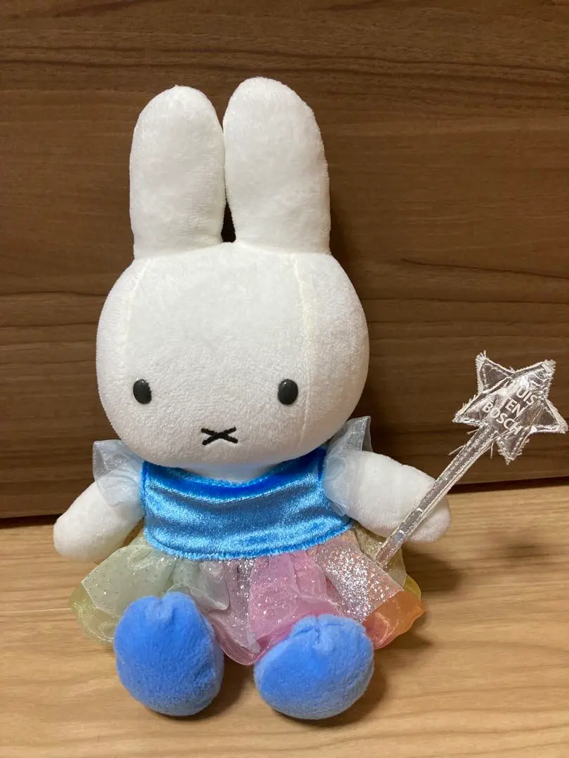 ミッフィー　ぬいぐるみ　ハウステンボス　光の王国 Amazon.co.jp: ミッフィー ハウステンボス ぬいぐるみ 光の王国