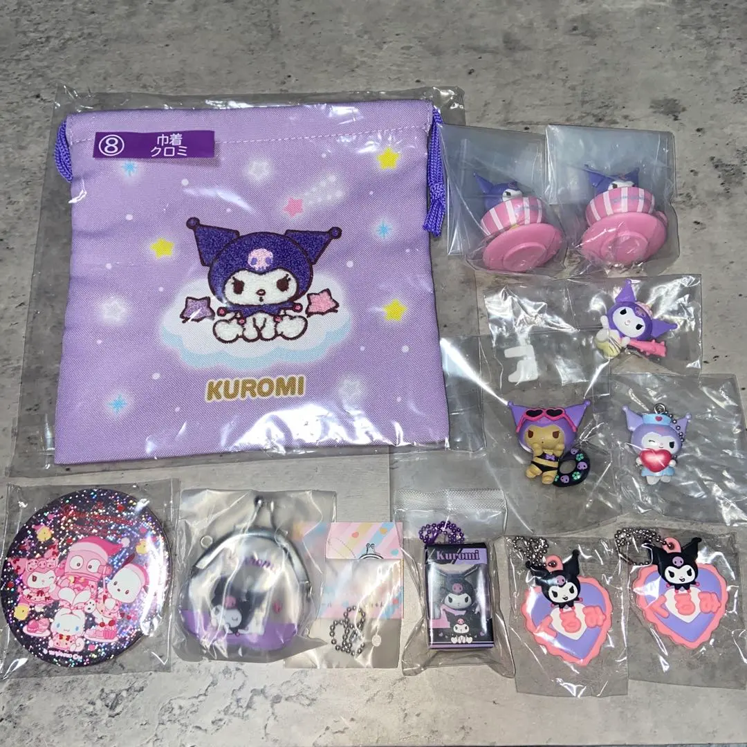 Thumbnail of Kuromi set sale gachapon goods, can badges, drawstring pouch