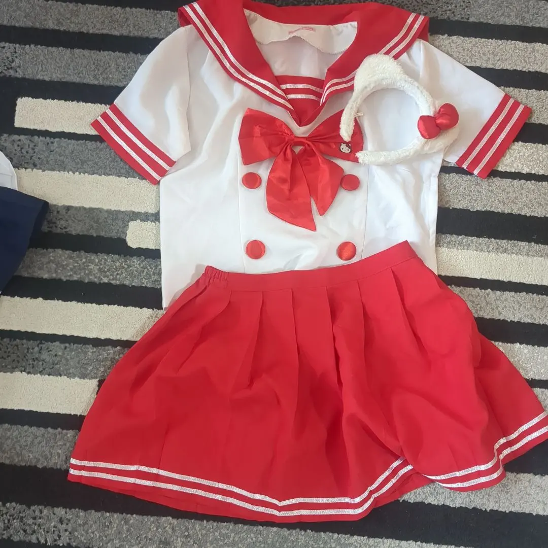 Thumbnail of Hello Kitty sailor suit