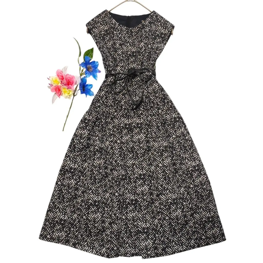 Thumbnail of Beautiful Paul Ka sleeveless flared dress, tweed dress, party