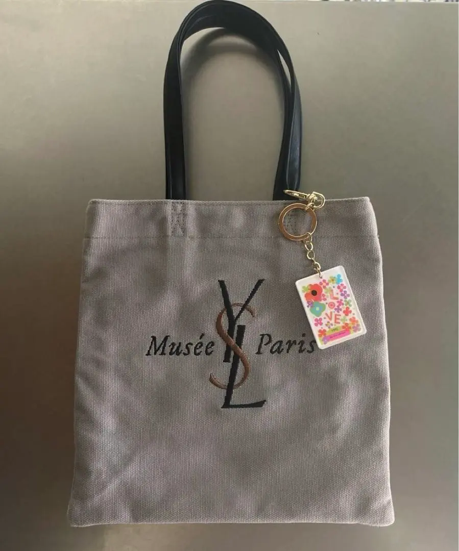 【新品未使用】YSL Musée Paris バッグ 大のみ イヴ・サンローラン 再入荷】サンローラン ミュゼ MUSEE トート バッグ パリ 限定