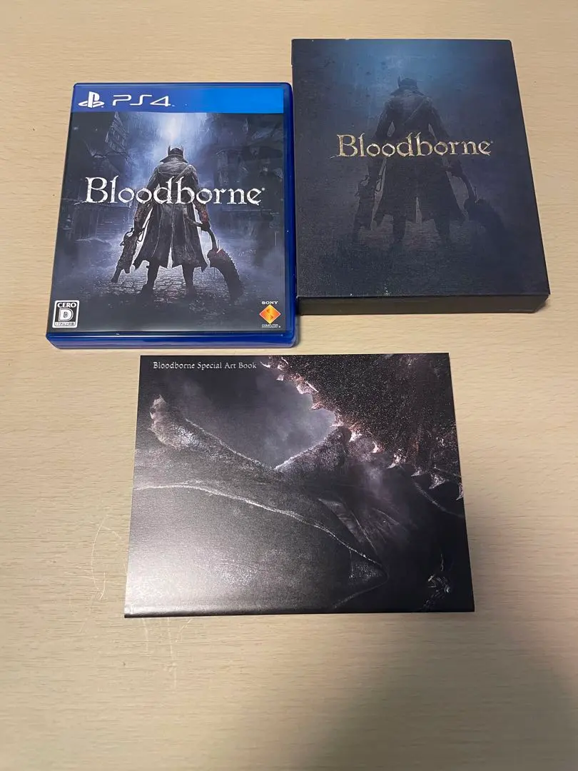 血源詛咒 PS4 主機 + 美術設定集 的縮圖