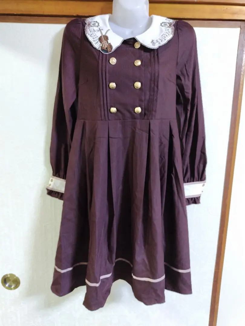 Amavel 洋裝 樂器圖案 棕色 的縮圖