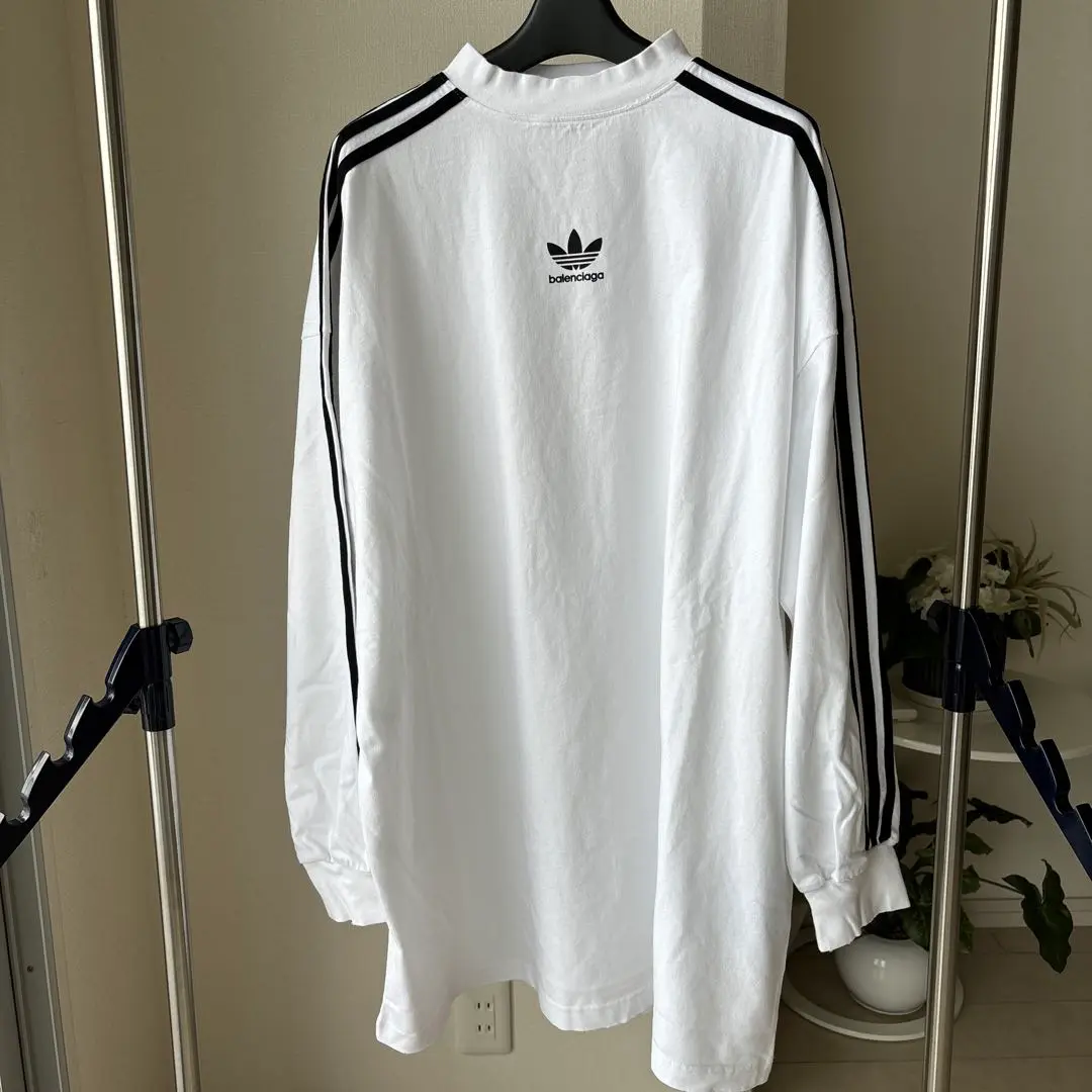 新品 バレンシアガ アディダス サイドライン ロングスリーブ Tシャツ 3 BALENCIAGA x ADIDAS ロングスリーブTシャツ OVERSIZED (adidas