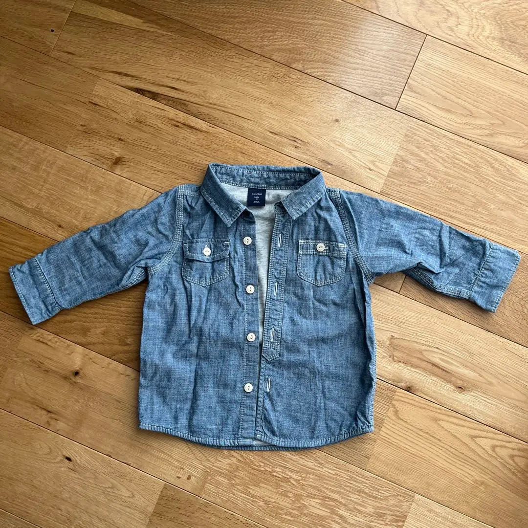 Thumbnail of Baby GAP shirt 90