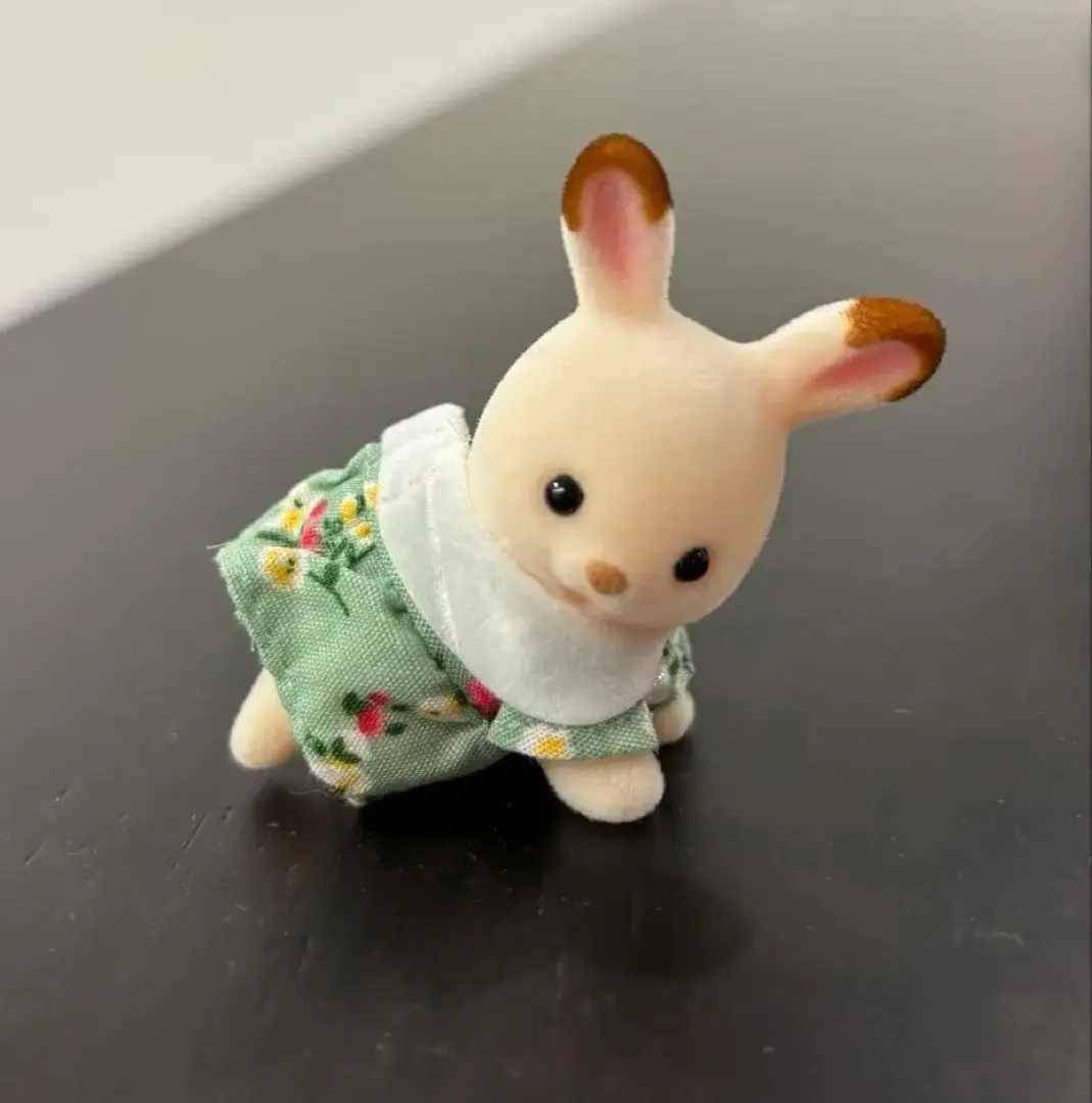 Thumbnail of Sylvanian Families baby figure, Chocolate Rabbit, rabbit, crawling