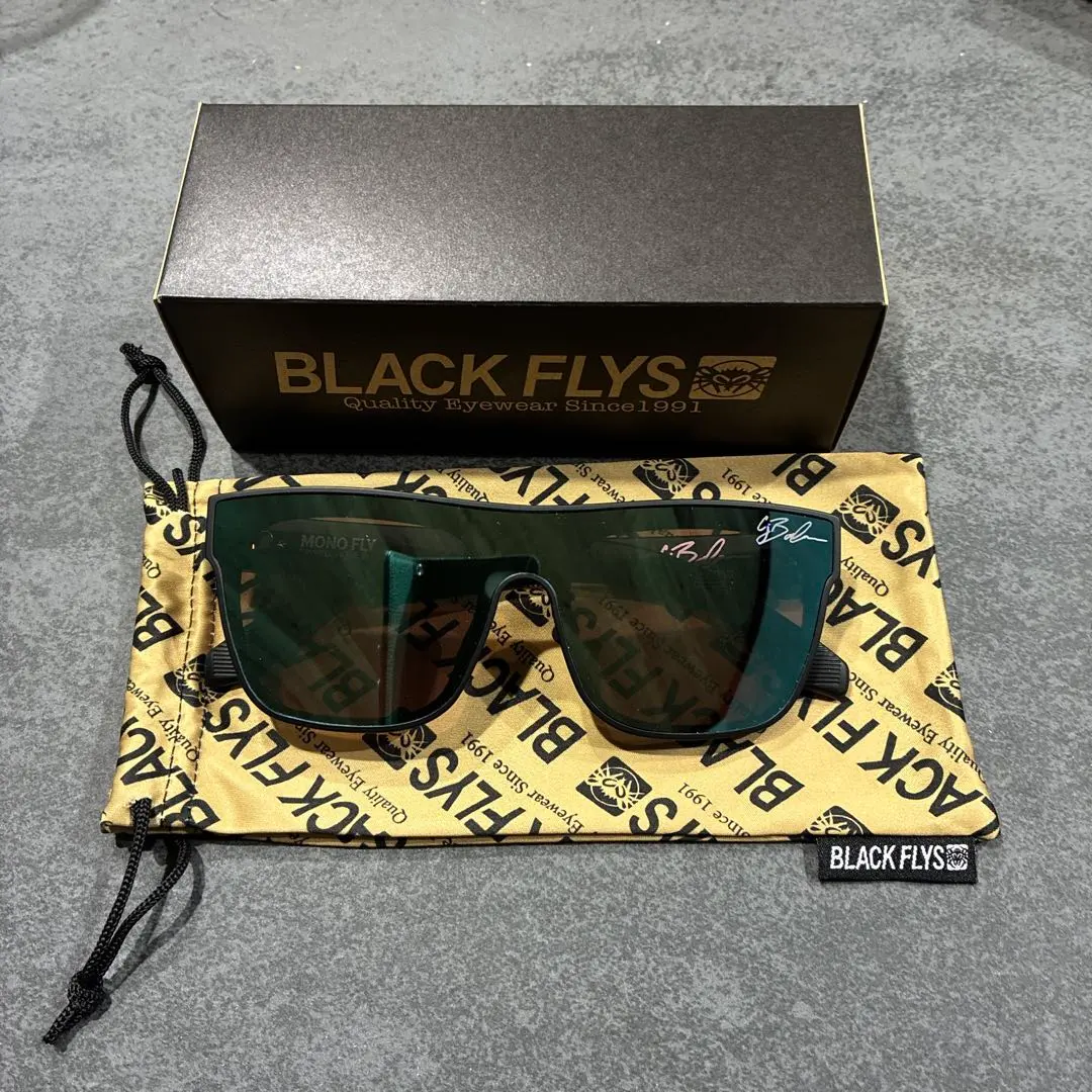 2025年最新】ブラックフライ kingの人気アイテム - メルカリ