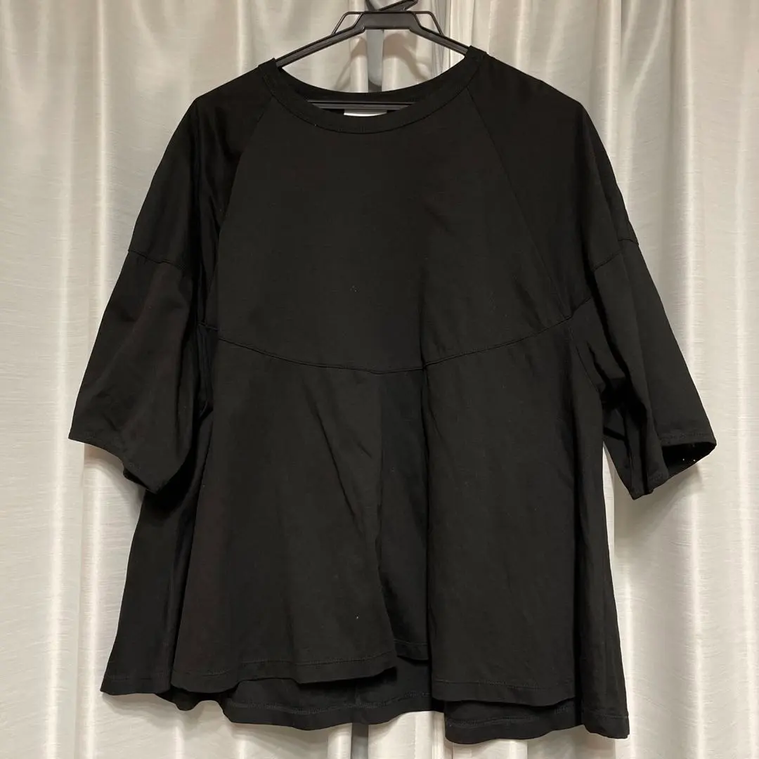 Thumbnail of Yuni T-shirt