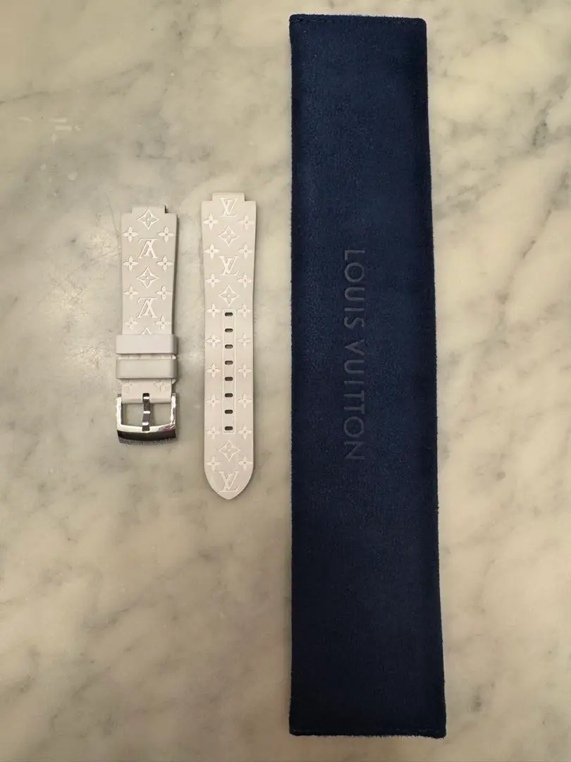 Louis Vuitton ホワイト ラバーベルト None | Accessories | White Lv Belt 44 Inch Long | Poshmark