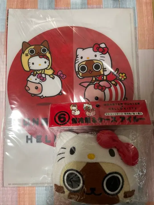 MONSTER HUNTER×HELLO KITTY　ペアぬいぐるみ　ラスト賞 MONSTER HUNTER × HELLO KITTY ぬいぐるみ2体セット - メルカリ