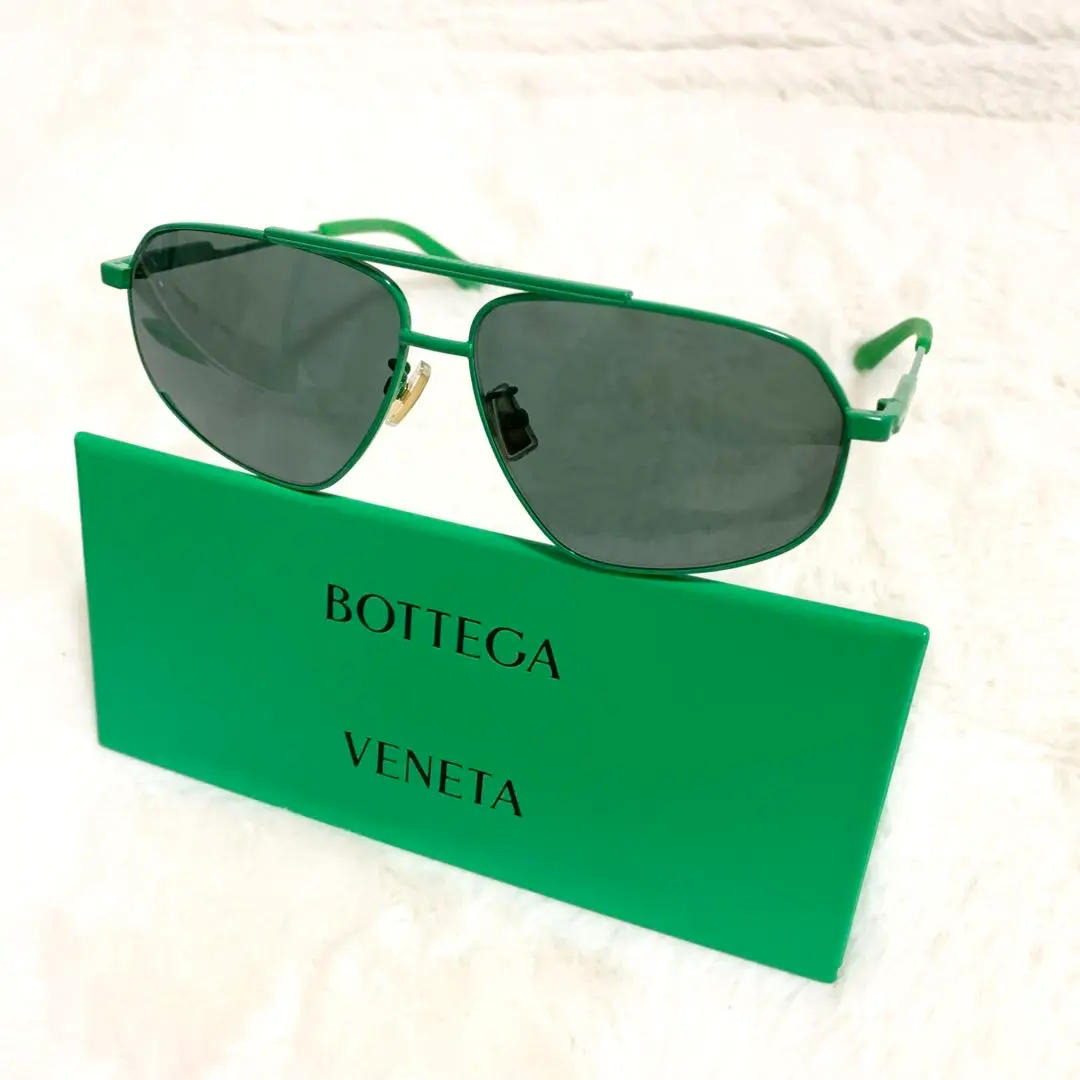 お値下げ　美品　BOTTEGA VENETA サングラス　BV1004S/ お値下げ 美品 BOTTEGA VENETA サングラス BV1004S/