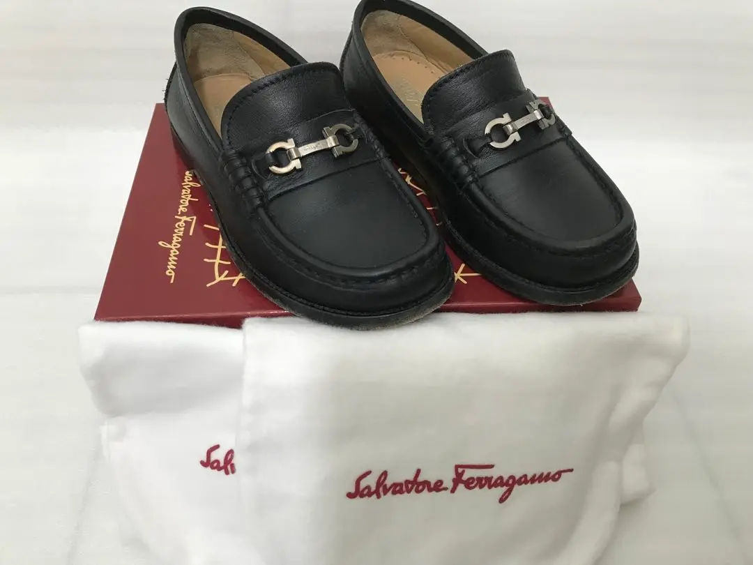 2025年最新】Salvatore Ferragamo キッズシューズの人気アイテム