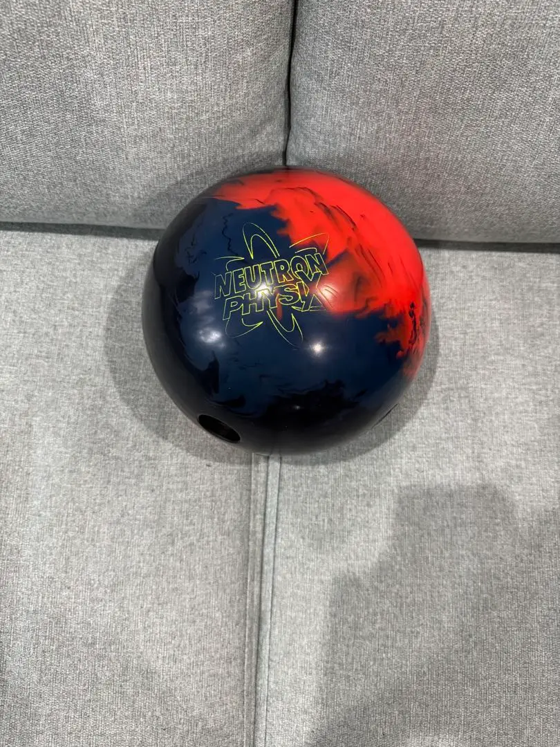 ニュートロンフィジックス ・ボウリングボール NEUTRON PHYSIX - ハイスポーツ社 ：信頼のボウリング用品販売