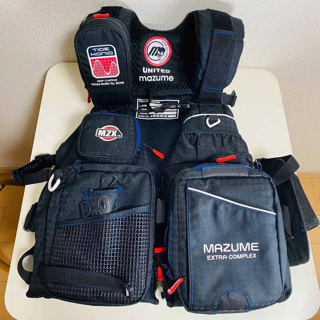 【中古/美品】 マズメ MZX タイドマニアライフジャケット MZXLJ-089   /Q086M マズメ MZX タイドマニアライフジャケット MZXLJ-089 ブラック