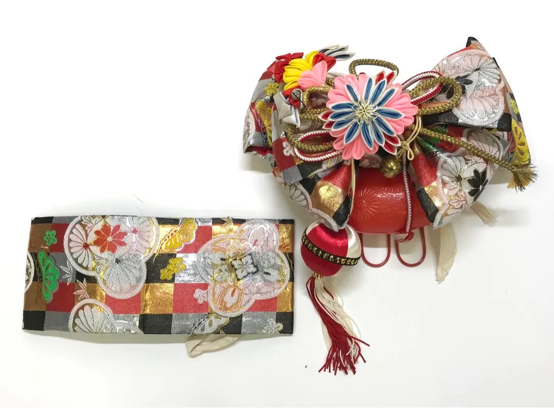 Thumbnail of Children's attached obi, kimono, Shichi-Go-San, checkered pattern with flower motifs, retro