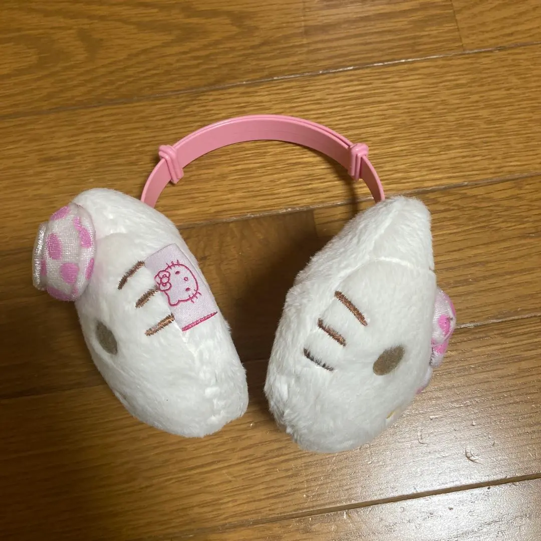 Thumbnail of Hello Kitty earmuffs