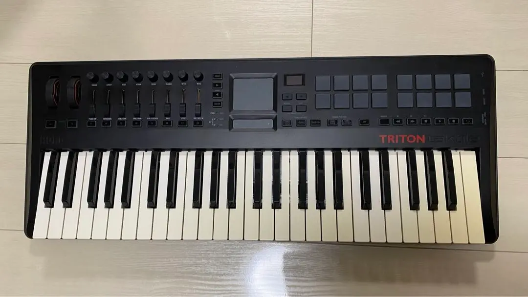 【箱付き】Triton taktile-49 49鍵 MIDIキーボード KORG TRITON taktile-49 [音源内蔵MIDI鍵盤] 送料無料