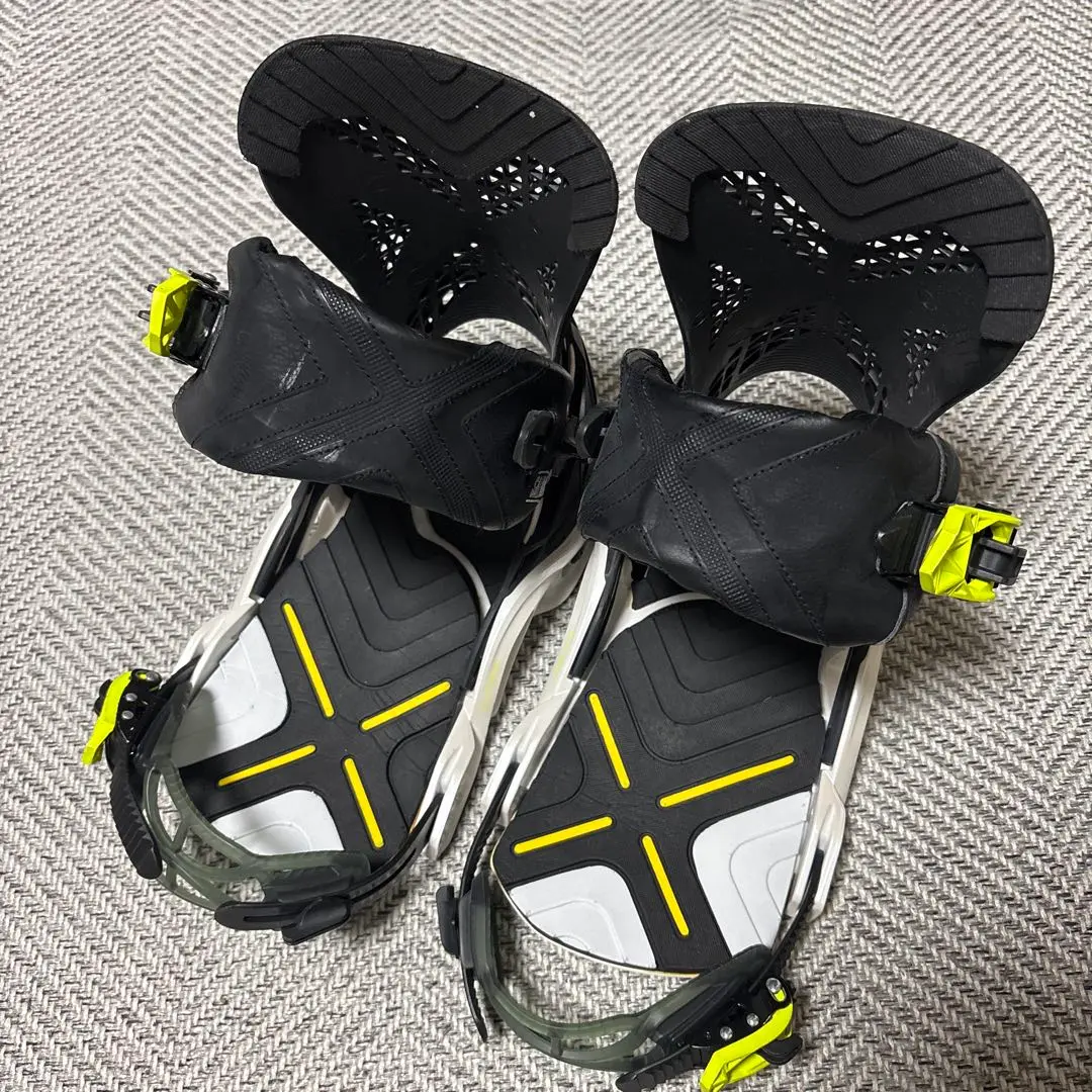 美品■SALOMON DEFENDER Mサイズ Amazon | SALOMON(サロモン) スノーボード バインディング