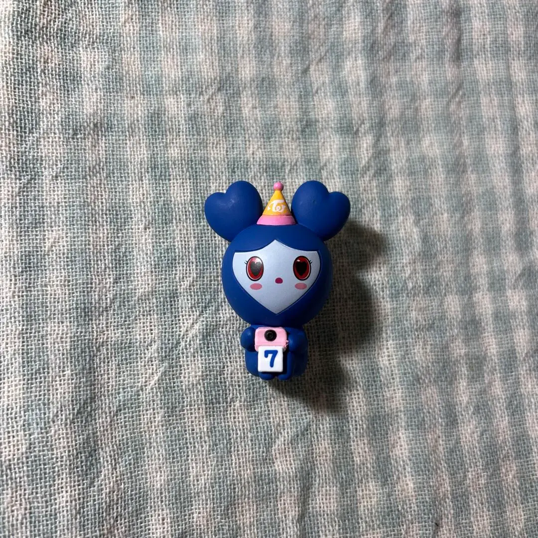 Thumbnail of Waiting TWICE LOVELYS Tzuyu