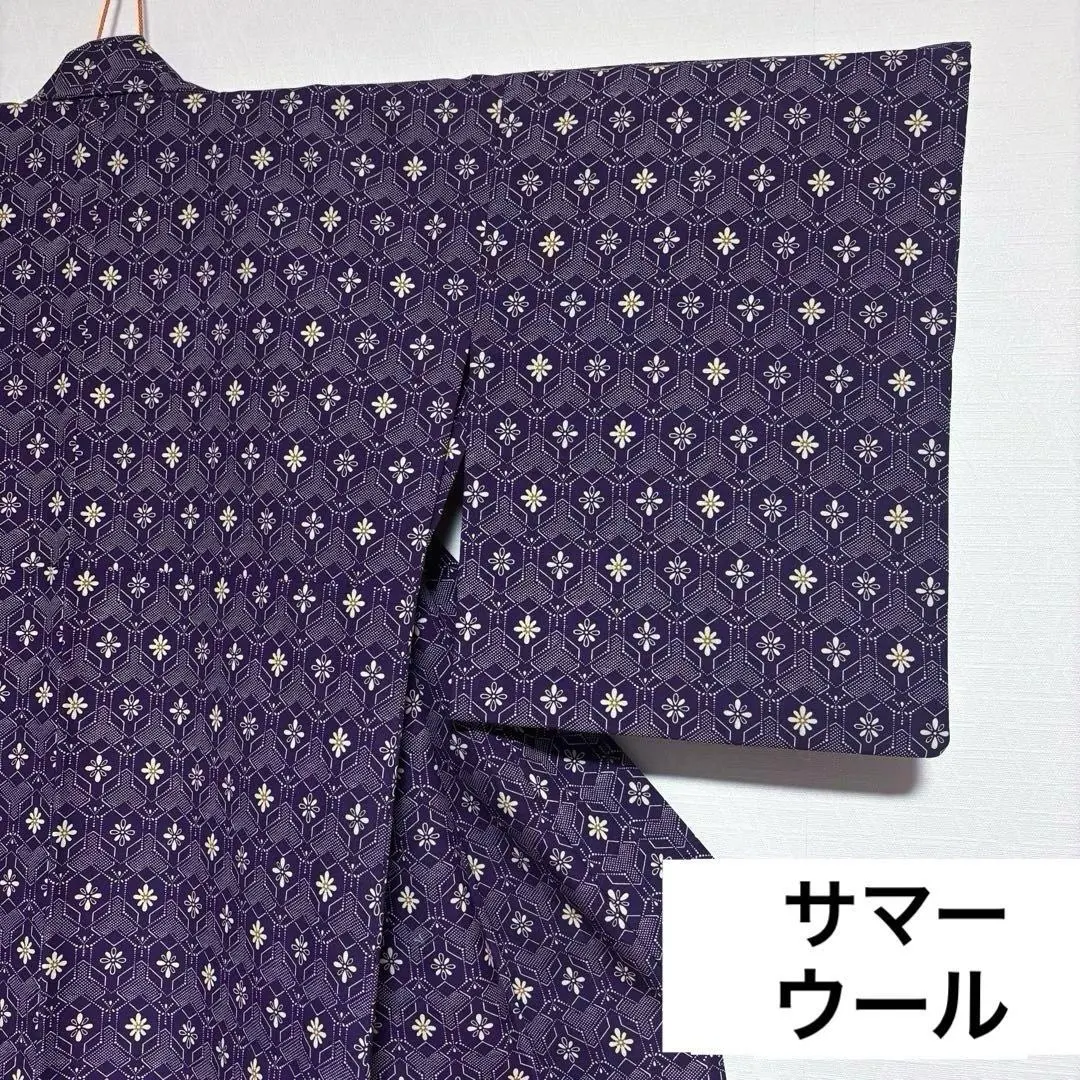 Thumbnail of Summer Wool: Tortoise Shell Pattern Floral Design Kimono, Single Layer, Bat-Wing Collar, Everyday Wear, Body Length Approximately 150cm