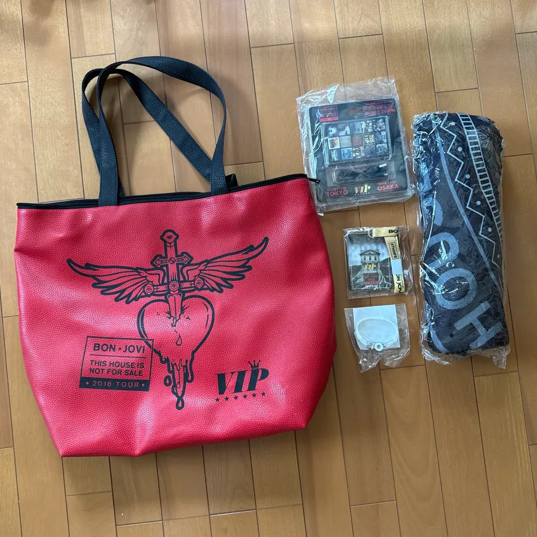 Bon Jovi 　ボン・ジョヴィ　2018 グッズ　VIP BON JOVI ボン・ジョヴィ 2018 JAPANツアー VIP グッズ - メルカリ