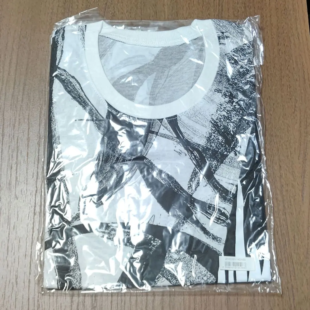 Thumbnail of UVERworld T-shirt