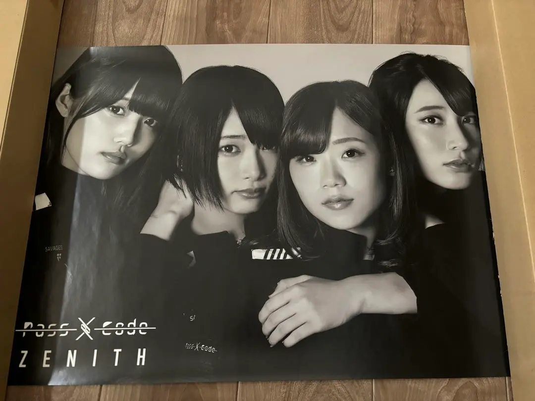 PassCode 直筆サイン入りポスター 2025年最新】passcode ポスターの人気アイテム - メルカリ