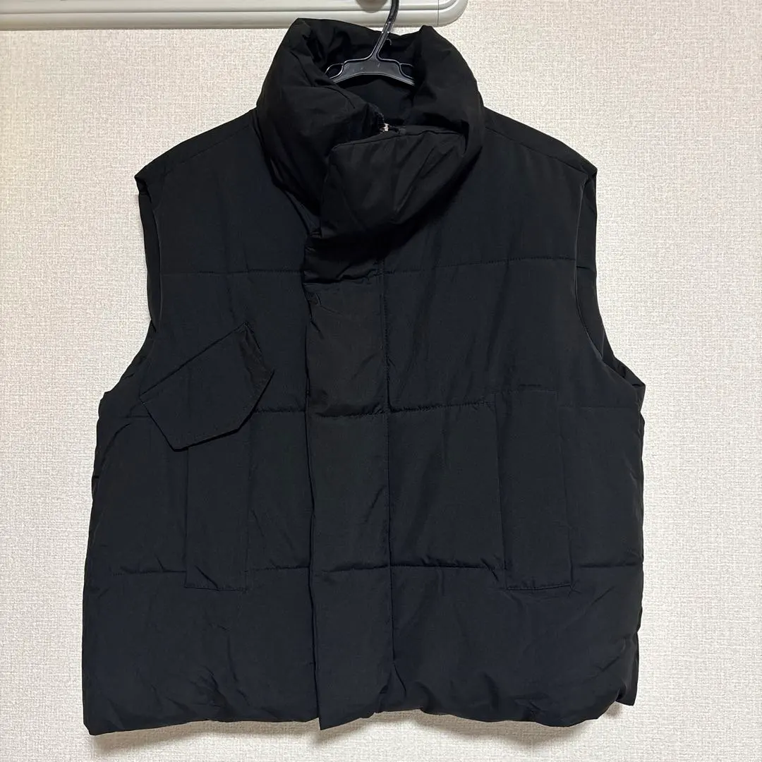 Thumbnail of Black down vest