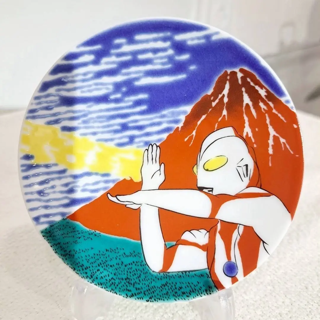 九谷焼✕ウルトラマン　円谷プロ　陶器　九谷焼ウルトラマンアートシリーズ　希少品 石川県能美市】「九谷焼ウルトラマンアートシリーズ」がふるさと