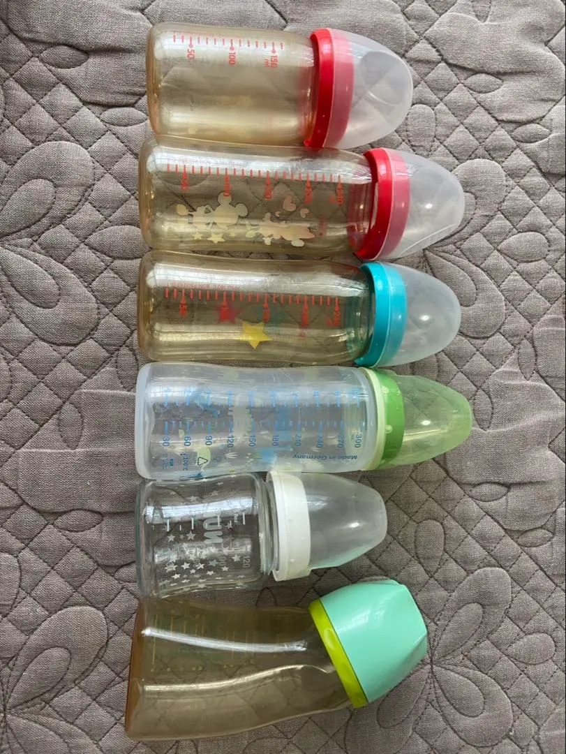 Thumbnail of Set of 6 baby bottles