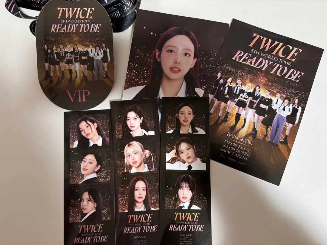 twice vip 入場特典　アプグレ　アップグレード　トレカ　バンコク限定 2025年最新】TWICEバンコク公演の人気アイテム - メルカリ