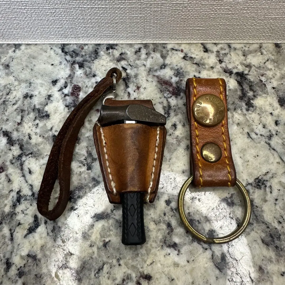 皮革鑰匙圈・鑰匙環 釘錘 的縮圖