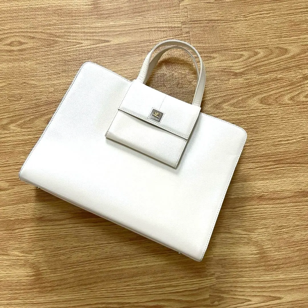 courreges クレージュ ビジネスバッグ リクルート 2025年最新】Courreges レディース ビジネスバッグの人気
