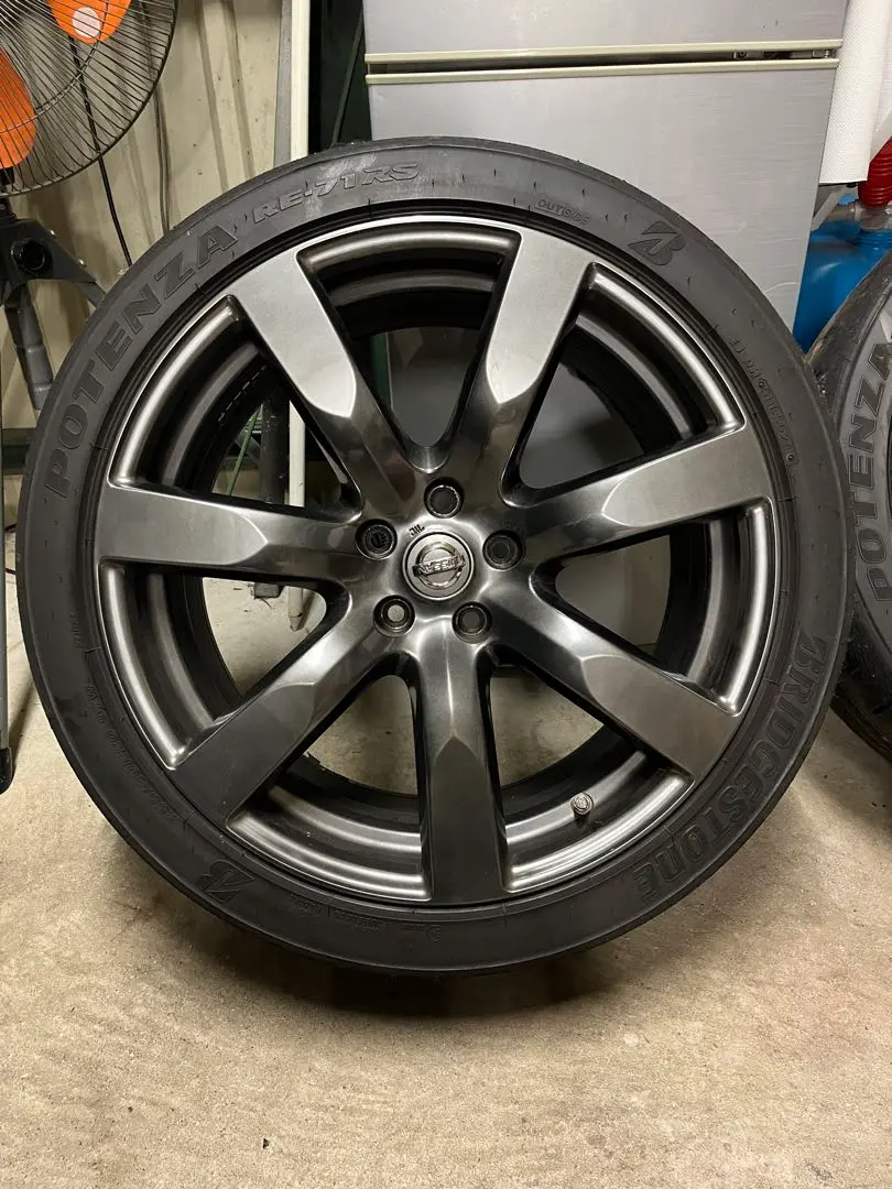 gtr35 純正ホイール　リア2本 RAYS製 鍛造 軽量 GT-R (R35) 後期 純正 ホイール 4本 9.5/10.5J