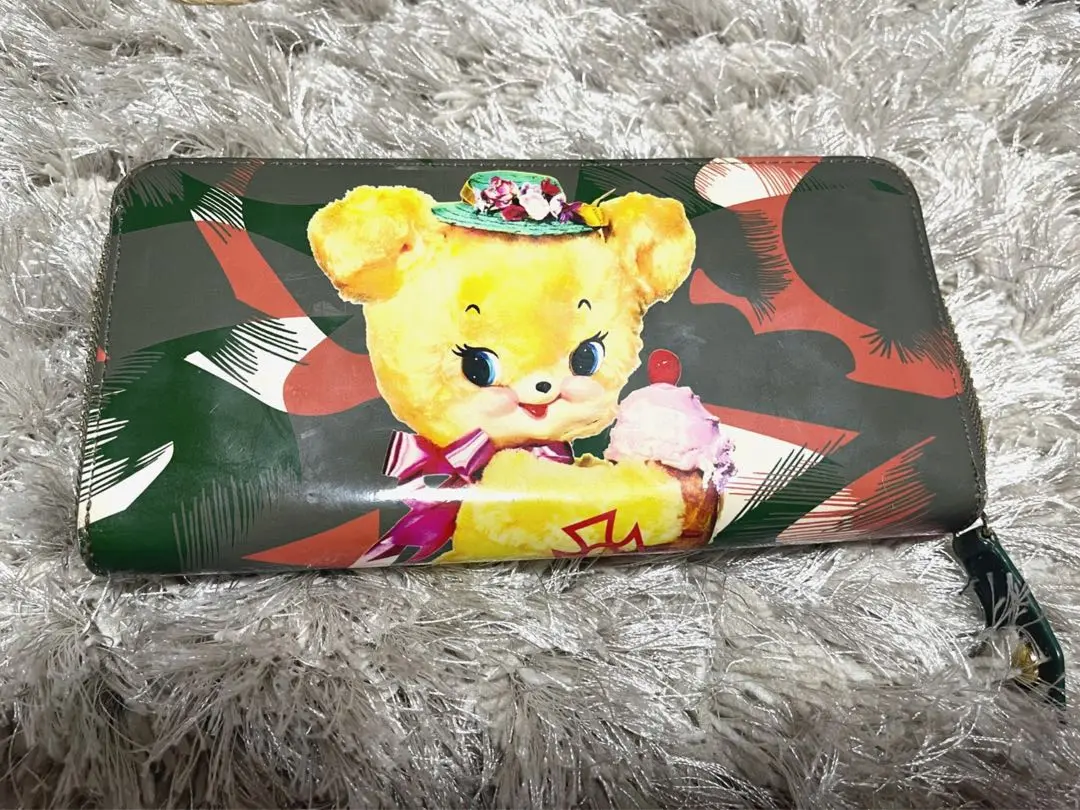 レア ヴィヴィアン クリーピーベア 長財布 ラウンドファスナー
