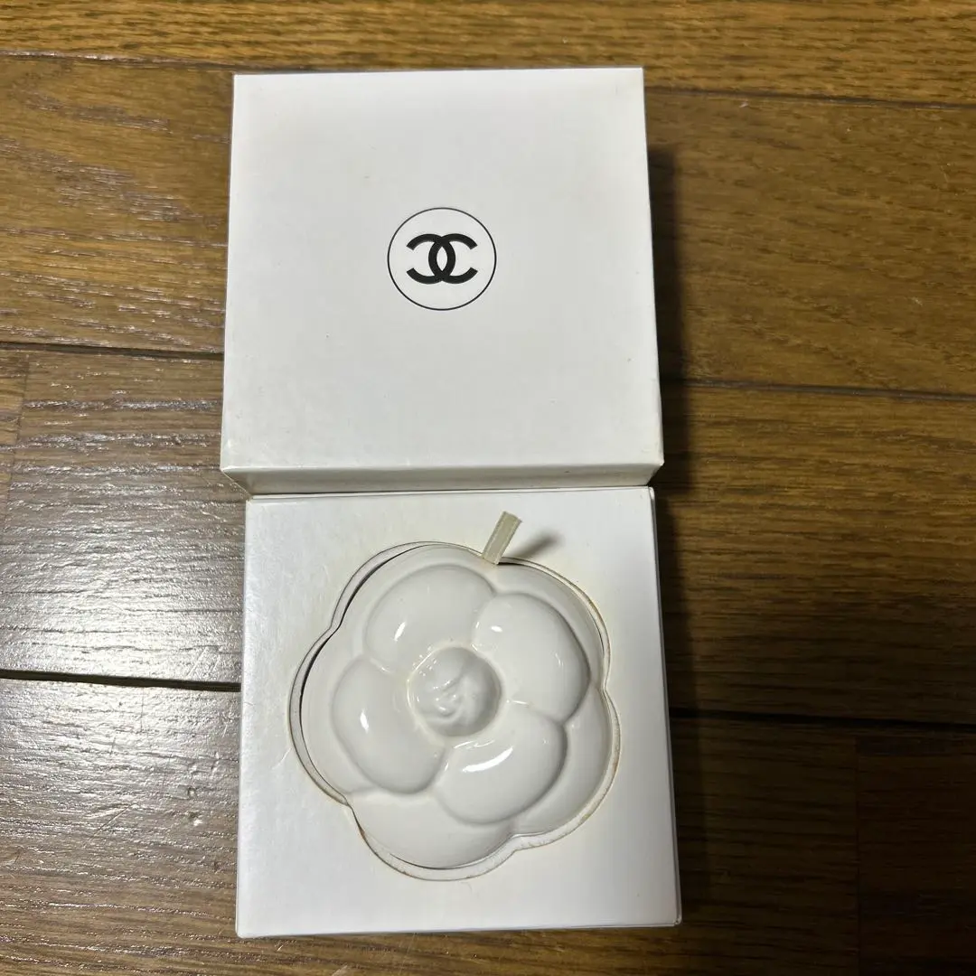 2025年最新】CHANELペーパーウエイトの人気アイテム - メルカリ