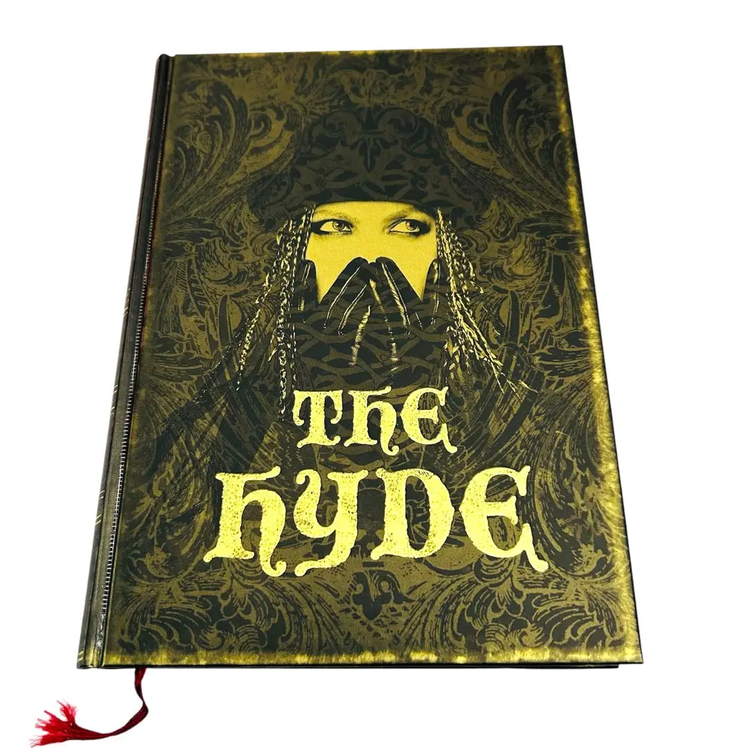 the hyde 自叙伝　直筆サイン入り（hydeとk.a.z） the hyde 自叙伝 直筆サイン入り（hydeとk.a.z）
