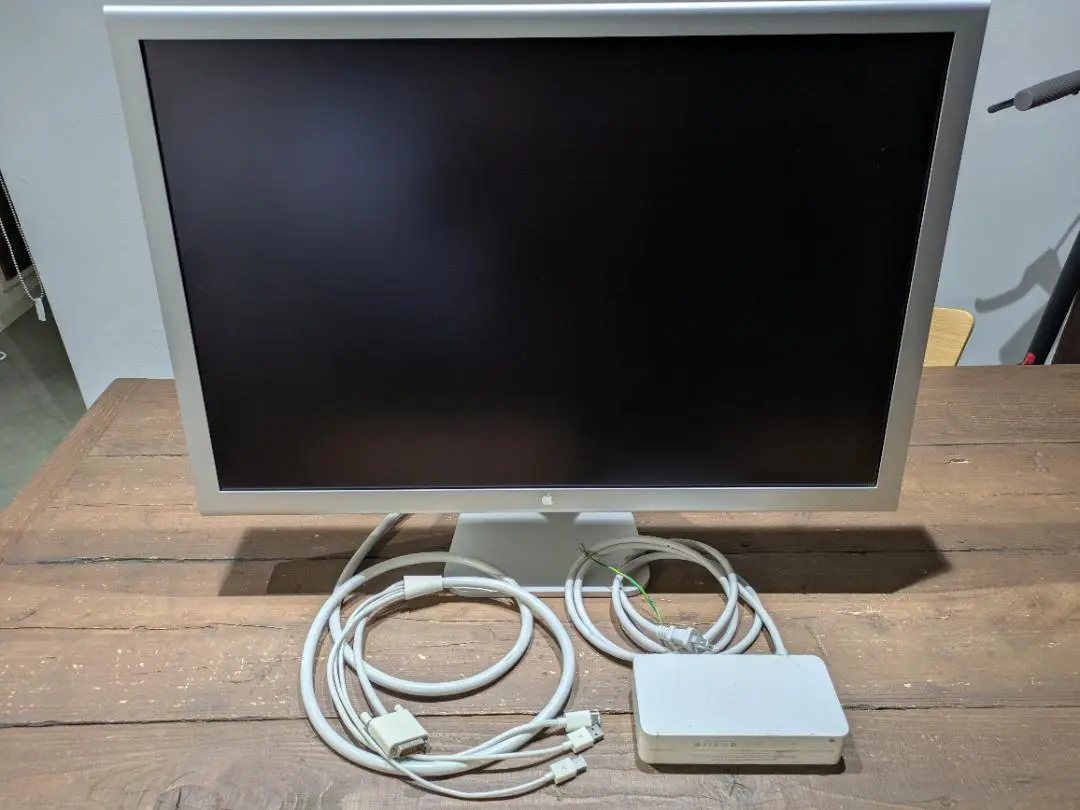 apple cinema display 30 inch  ※変換ケーブルなし apple cinema display 30 inch ※変換ケーブルなし