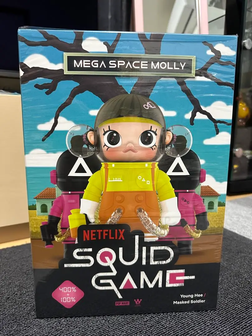 MEGA SPACE MOLLY 400%+100% Squid Game - POP MART (United States)