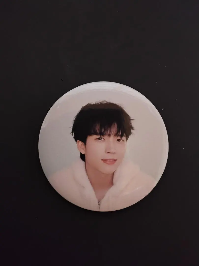 INFINITE PIRITZ 東京POP-UP限定徽章(優鉉) 的縮圖