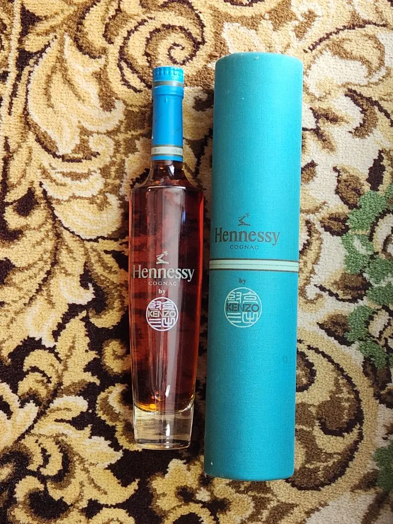 hennessy kenzo ウィスキー Cognac Hennessy Kenzo - 18k Bouteilles