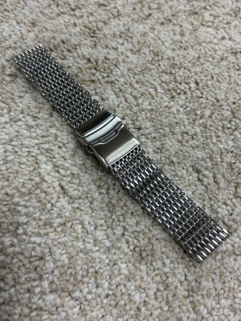 シャークメッシュ　22ミミリ　geckota ダイバー　MOD カスタム用 20mm 22mm 24mm Cool Outstanding Shark Mesh Watchband for
