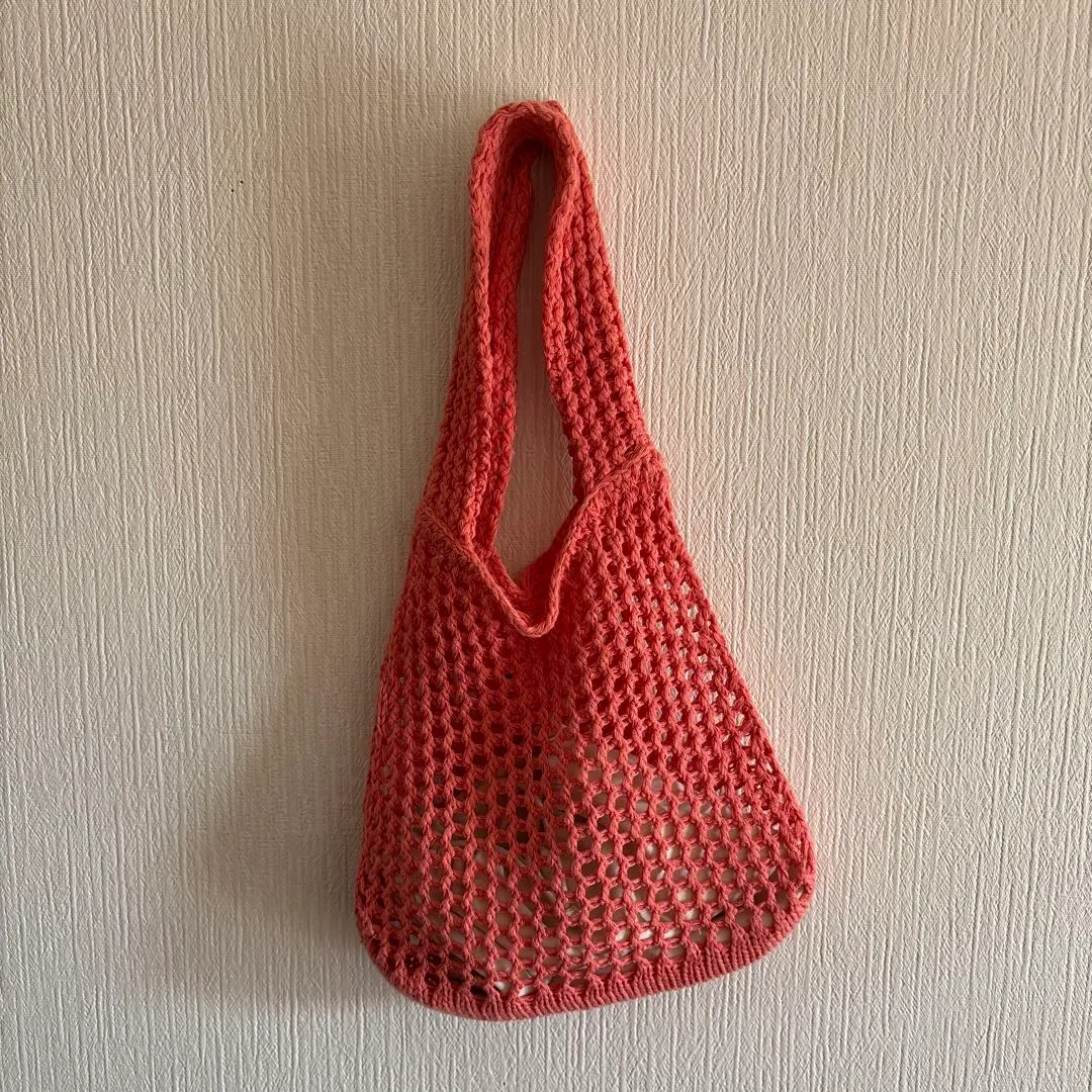 珊瑚粉色網眼手提包 的縮圖