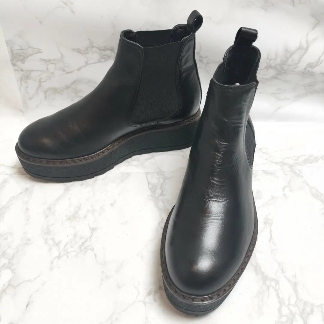 新品・未使用‼️Karen Lippsブラック サイドゴアブーツ 新品・未使用‼️Karen Lippsブラック サイドゴアブーツ